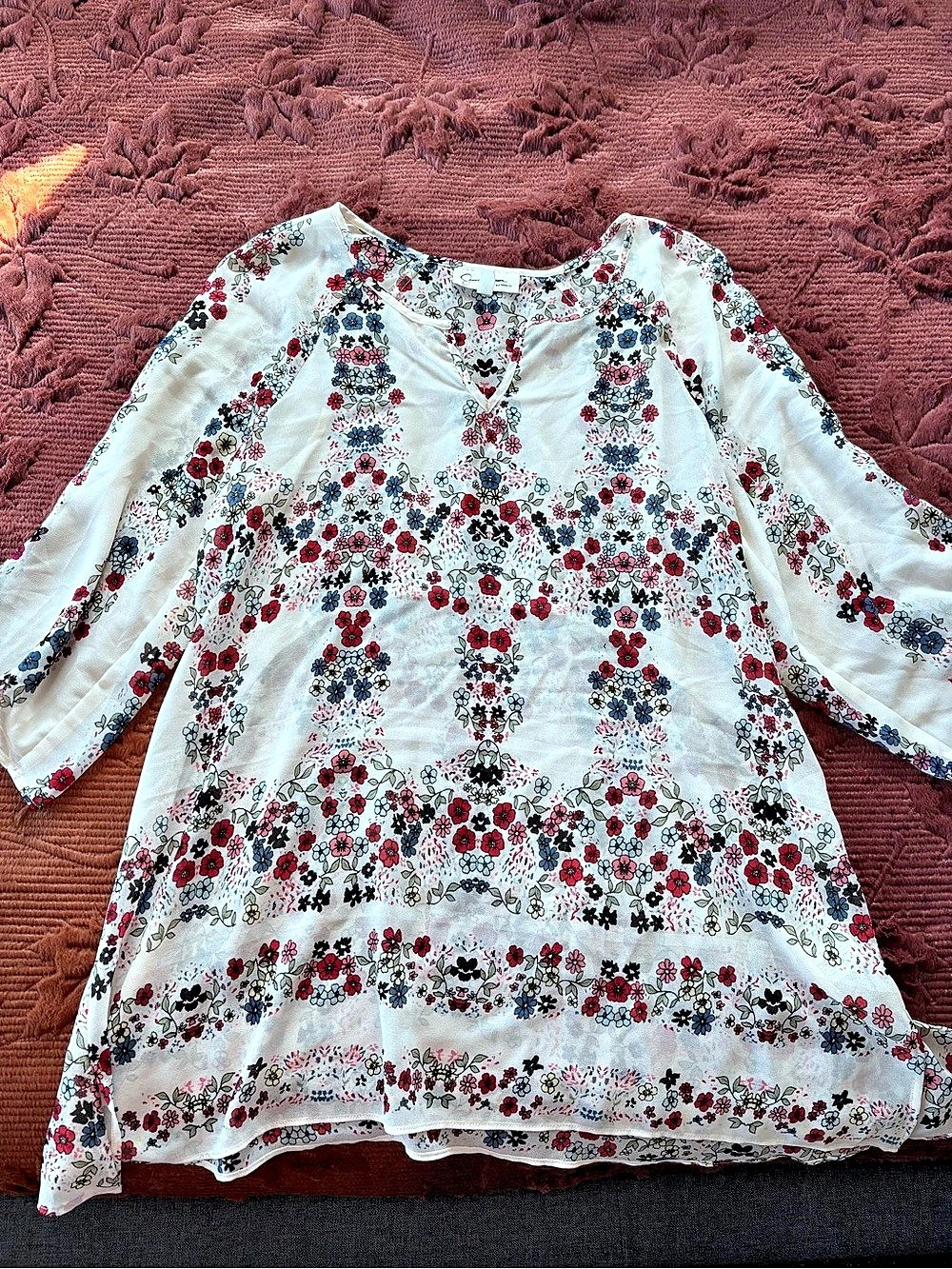 Floral Maternity Tunic in White & Red Size Medium